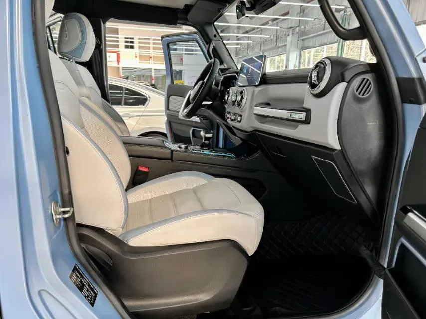 2023 Beijing BJ40 2.0T 163HP L4 8AT,autocango,china used car exporter,china ev exporter,chinese used car exporter,chinese used ev exporter