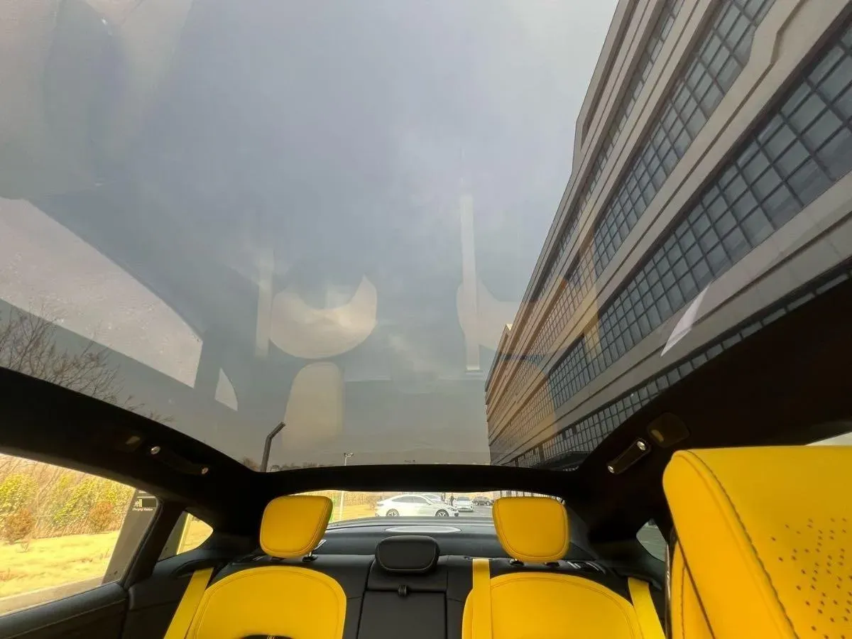 2025 MI SU7 Ultra BEV 93.7KWH,autocango,china used car exporter,china ev exporter,chinese used car exporter,chinese used ev exporter