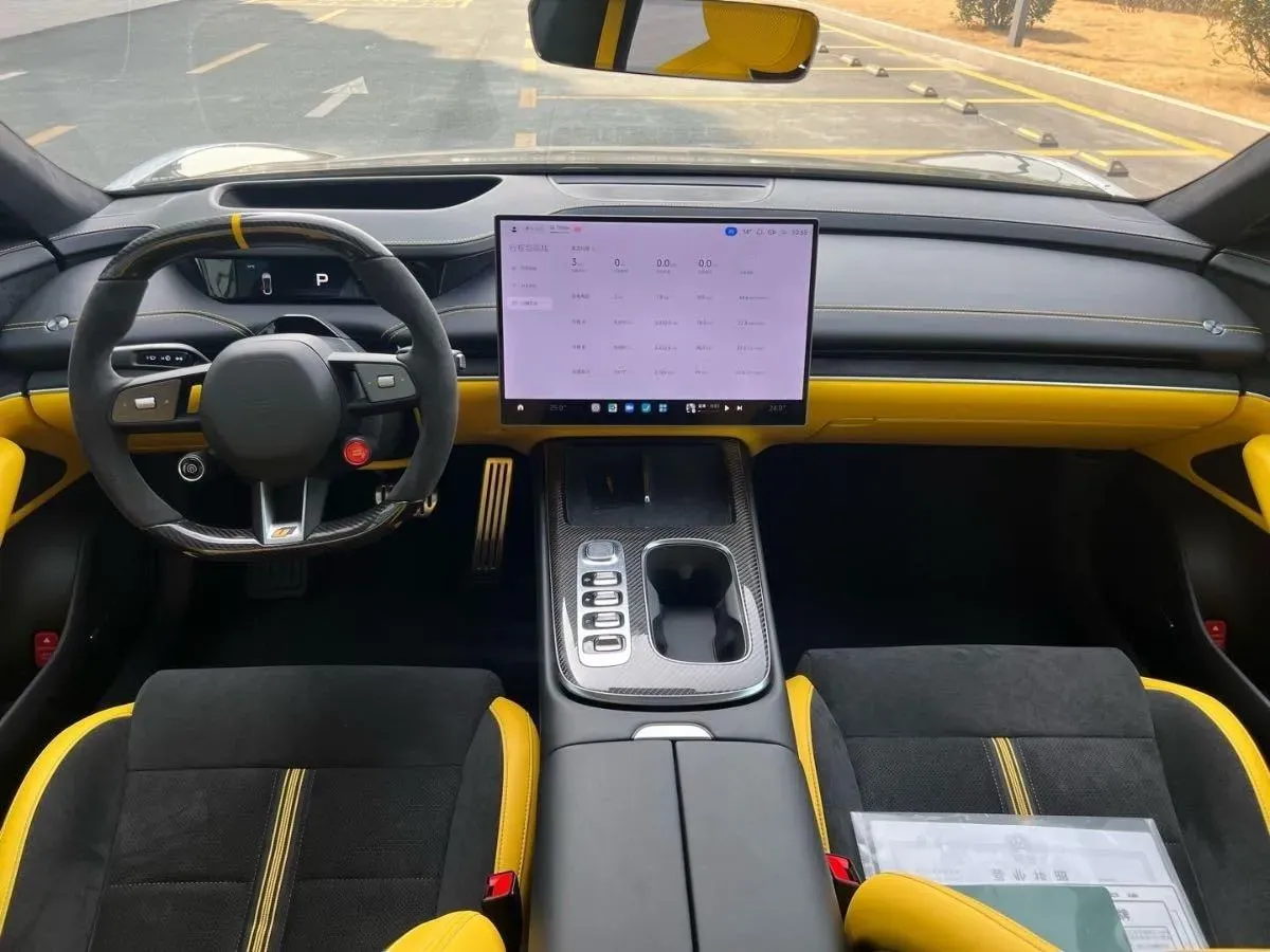 2025 MI SU7 Ultra BEV 93.7KWH,autocango,china used car exporter,china ev exporter,chinese used car exporter,chinese used ev exporter