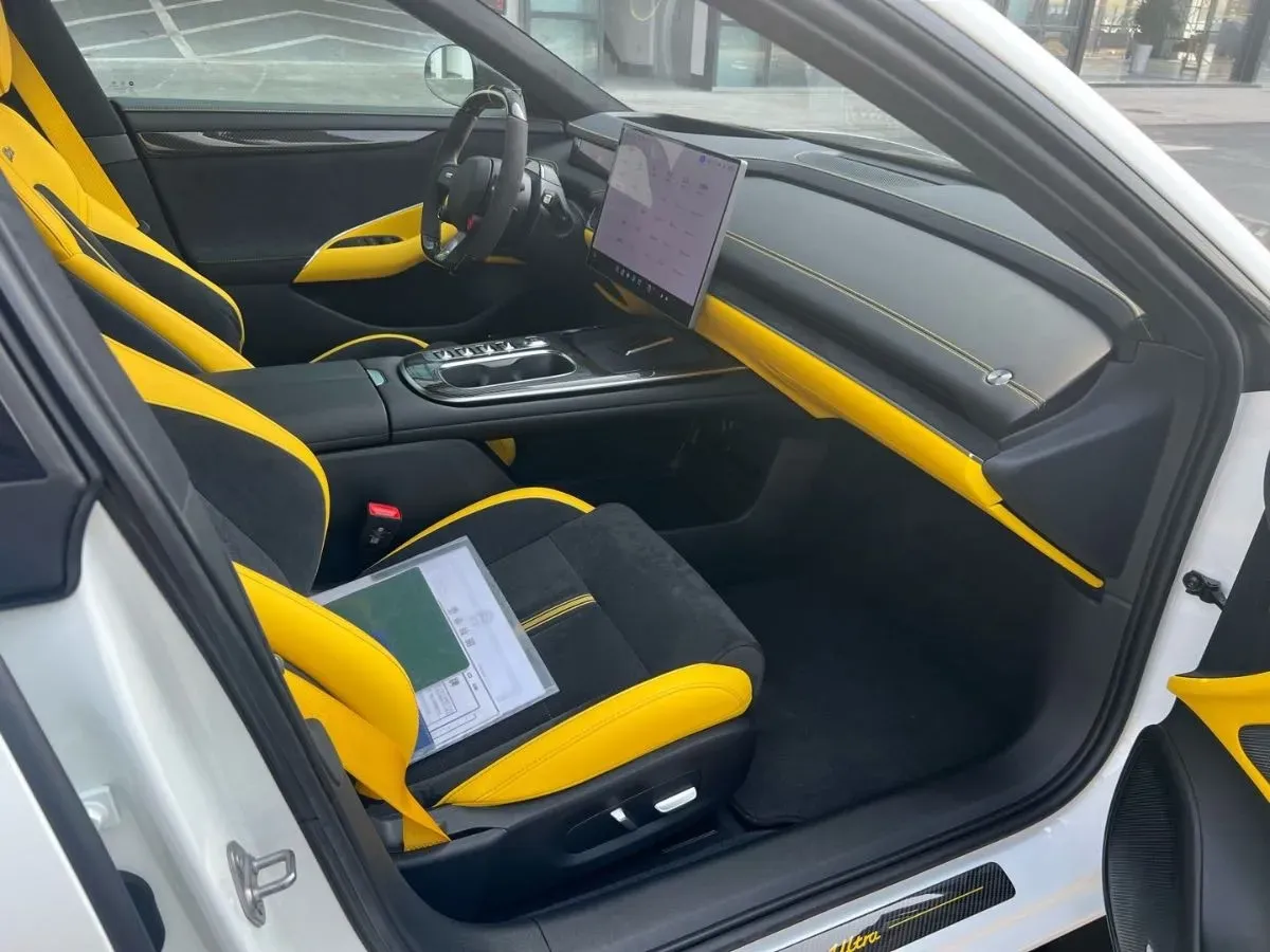 2025 MI SU7 Ultra BEV 93.7KWH,autocango,china used car exporter,china ev exporter,chinese used car exporter,chinese used ev exporter