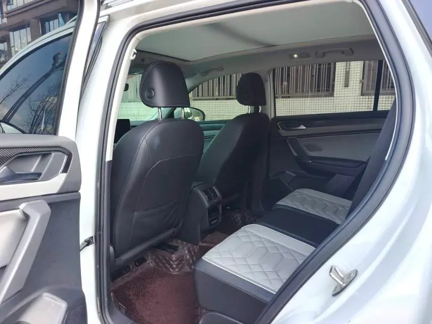 2023 Volkswagen Tayron 2.0T 186HP L4 7DCT,autocango,china used car exporter,china ev exporter,chinese used car exporter,chinese used ev exporter