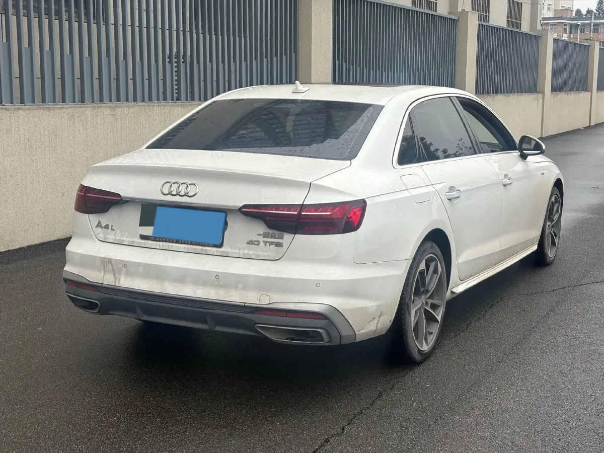 2020 Audi A4L 2.0T 190HP L4 7DCT,autocango,china used car exporter,china ev exporter,chinese used car exporter,chinese used ev exporter