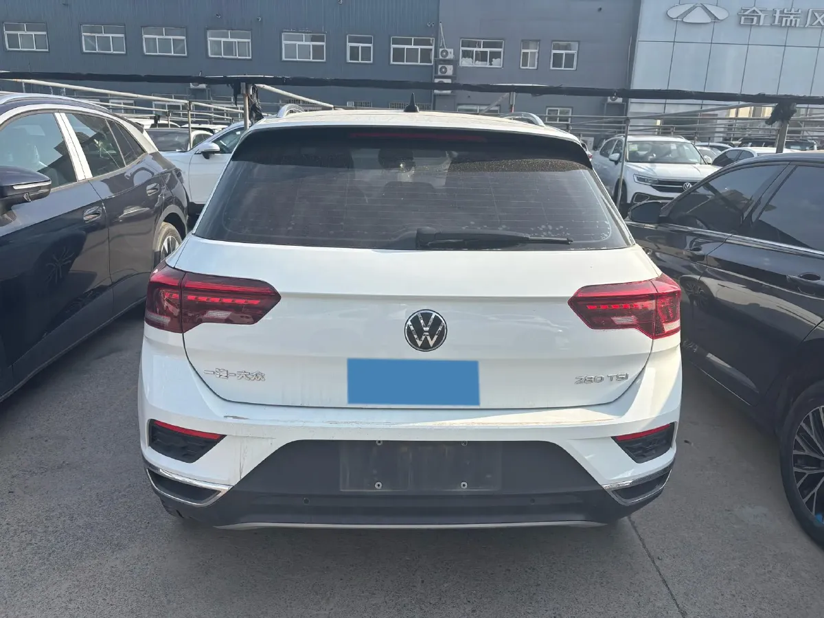 2022 Volkswagen T-Roc 1.4T 150HP L4 7DCT,autocango,china used car exporter,china ev exporter,chinese used car exporter,chinese used ev exporter