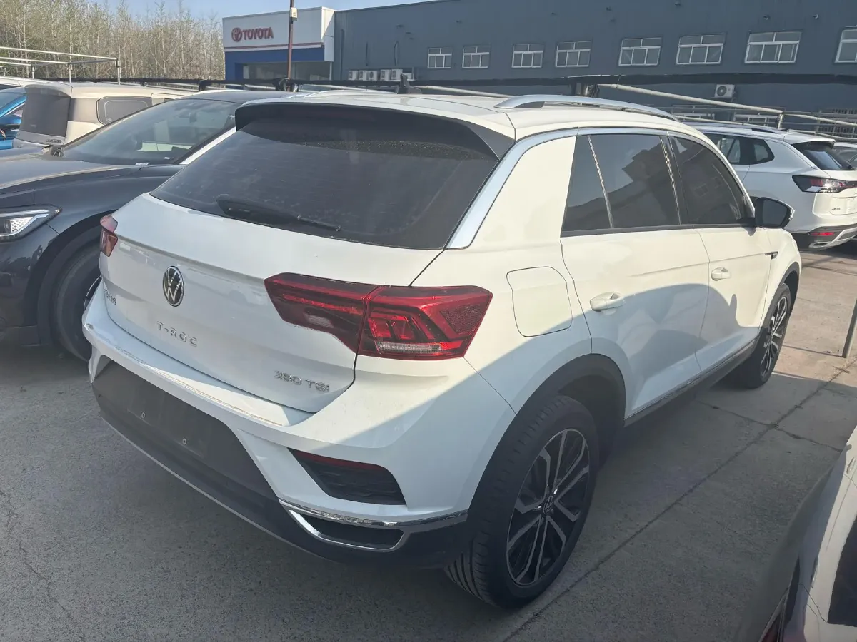 2022 Volkswagen T-Roc 1.4T 150HP L4 7DCT,autocango,china used car exporter,china ev exporter,chinese used car exporter,chinese used ev exporter