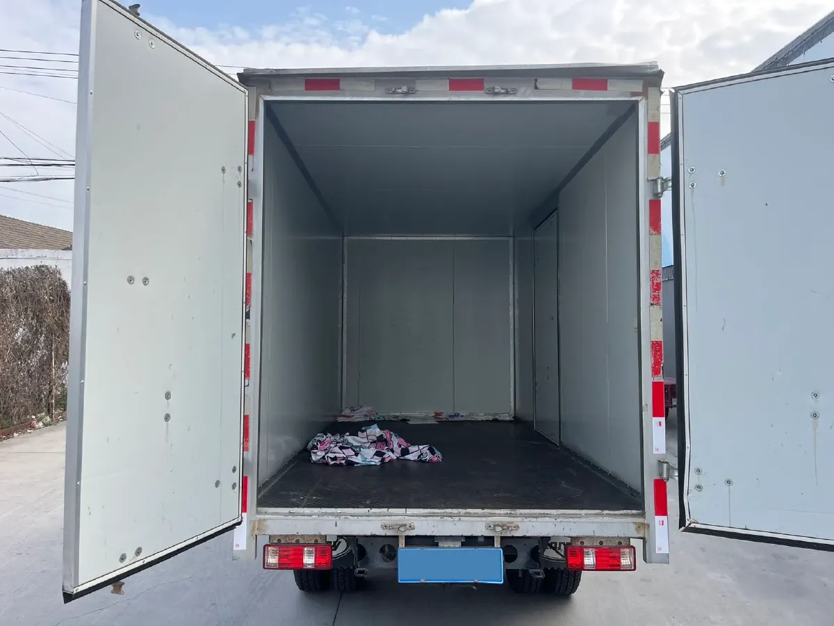 2021 Karry YouJin 1.5L 116HP L4 5MT,autocango,china used car exporter,china ev exporter,chinese used car exporter,chinese used ev exporter