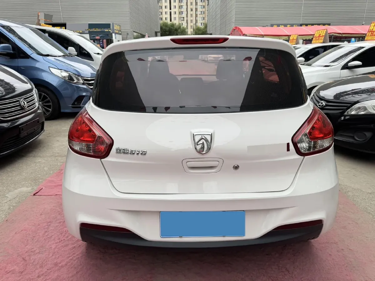 2016 BaoJun 310 1.2L 82HP L4 5MT,autocango,china used car exporter,china ev exporter,chinese used car exporter,chinese used ev exporter