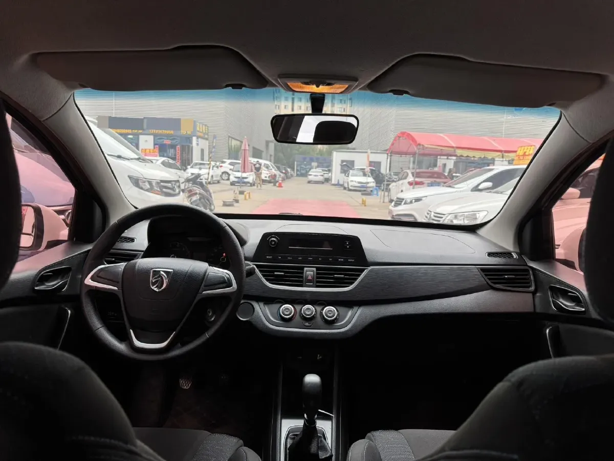 2016 BaoJun 310 1.2L 82HP L4 5MT,autocango,china used car exporter,china ev exporter,chinese used car exporter,chinese used ev exporter