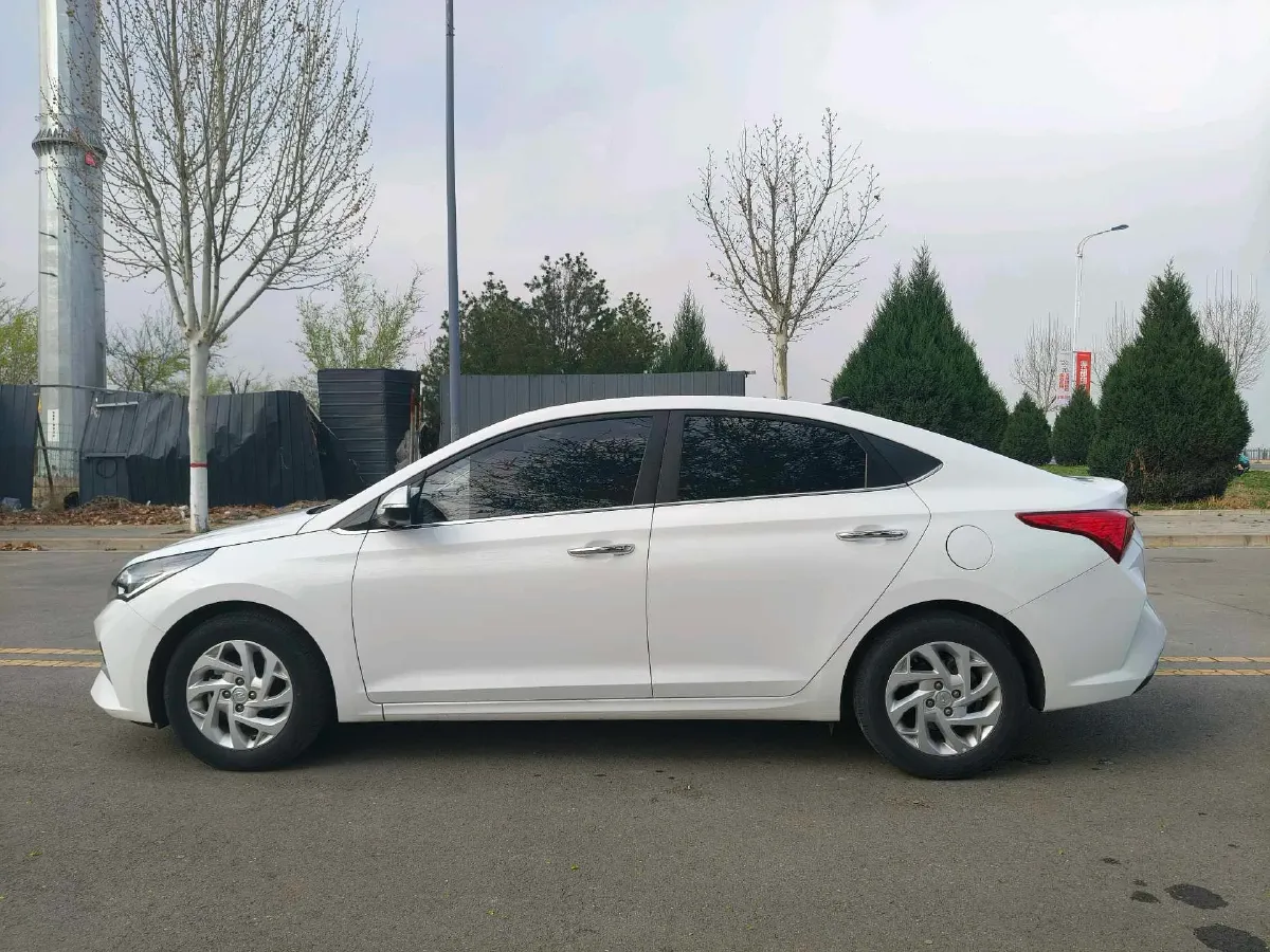 2020 Hyundai Verna 1.4L 100HP L4 6MT,autocango,china used car exporter,china ev exporter,chinese used car exporter,chinese used ev exporter