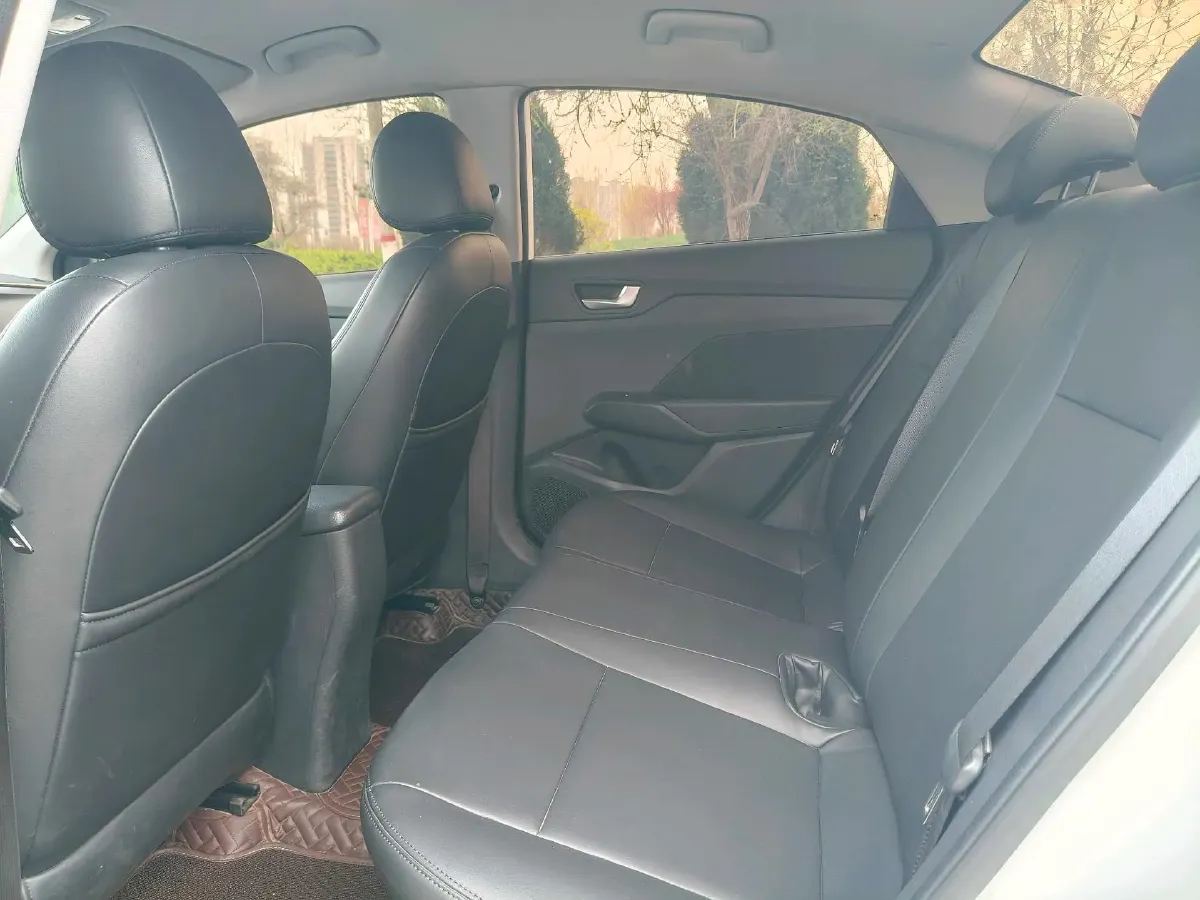 2020 Hyundai Verna 1.4L 100HP L4 6MT,autocango,china used car exporter,china ev exporter,chinese used car exporter,chinese used ev exporter