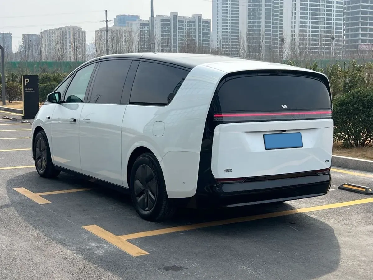 2025 Li MEGA BEV,autocango,china used car exporter,china ev exporter,chinese used car exporter,chinese used ev exporter