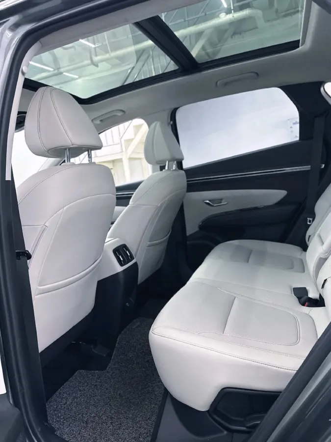 2021 Hyundai Tucson 1.5T 200HP L4 7DCT,autocango,china used car exporter,china ev exporter,chinese used car exporter,chinese used ev exporter