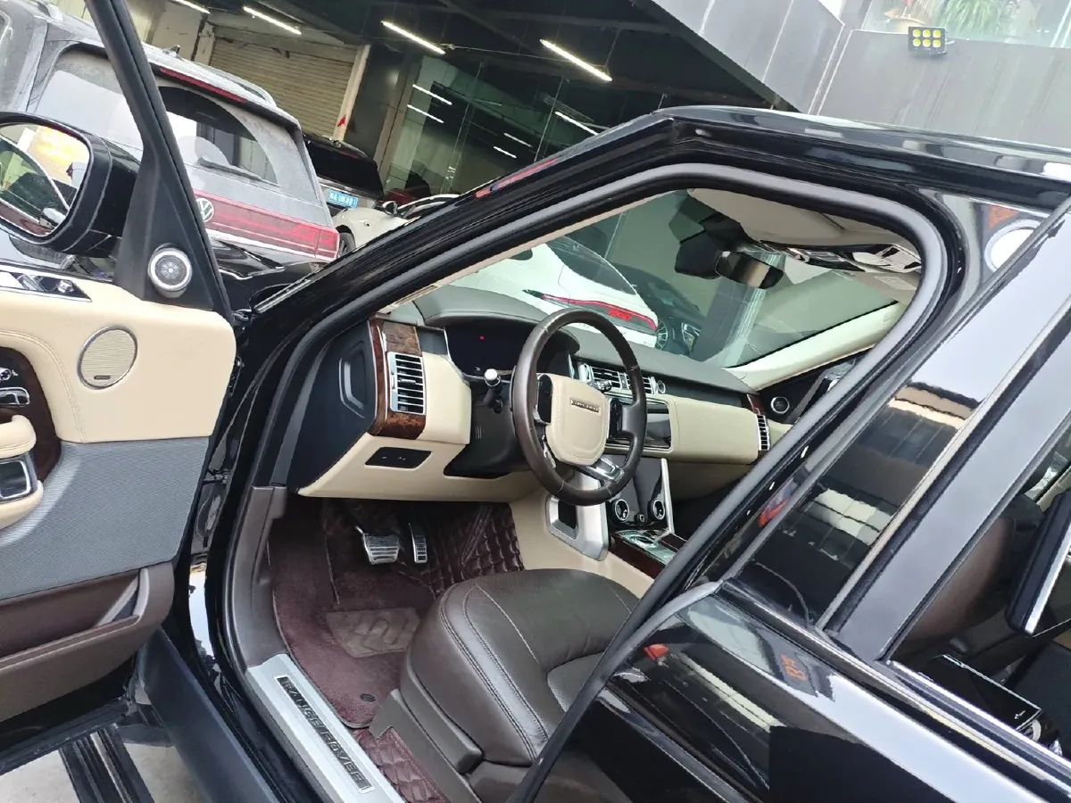 2020 Land Rover Range Rover 3.0T 400HP L6 8AT,autocango,china used car exporter,china ev exporter,chinese used car exporter,chinese used ev exporter