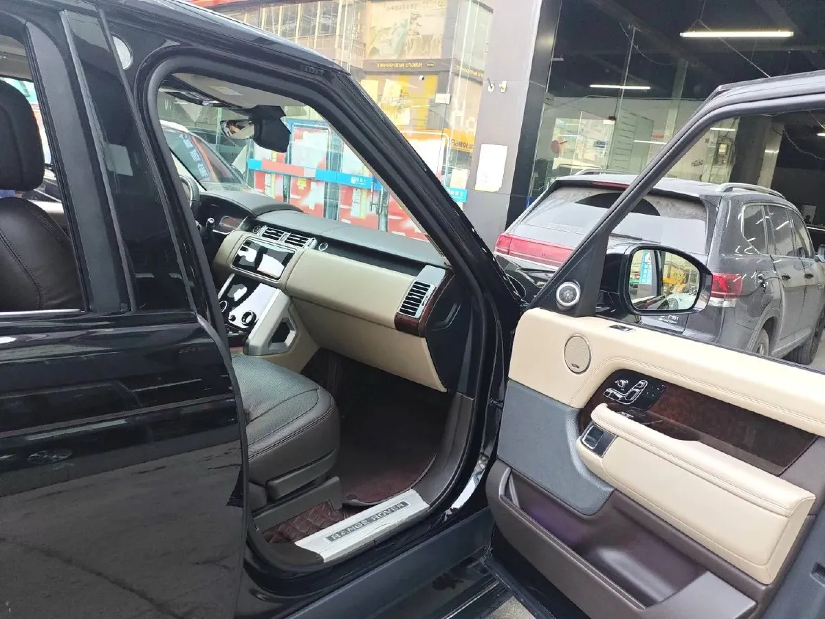 2020 Land Rover Range Rover 3.0T 400HP L6 8AT,autocango,china used car exporter,china ev exporter,chinese used car exporter,chinese used ev exporter