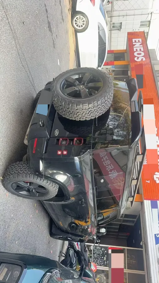 2022 Land Rover Defender 3.0T 400HP L6 8AT,autocango,china used car exporter,china ev exporter,chinese used car exporter,chinese used ev exporter