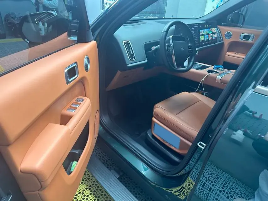 2025 Li L9 Range Extended 154HP REEV,autocango,china used car exporter,china ev exporter,chinese used car exporter,chinese used ev exporter