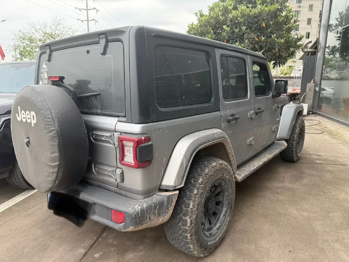 2021 Jeep Wrangler 2.0T 266HP L4 8AT,autocango,china used car exporter,china ev exporter,chinese used car exporter,chinese used ev exporter