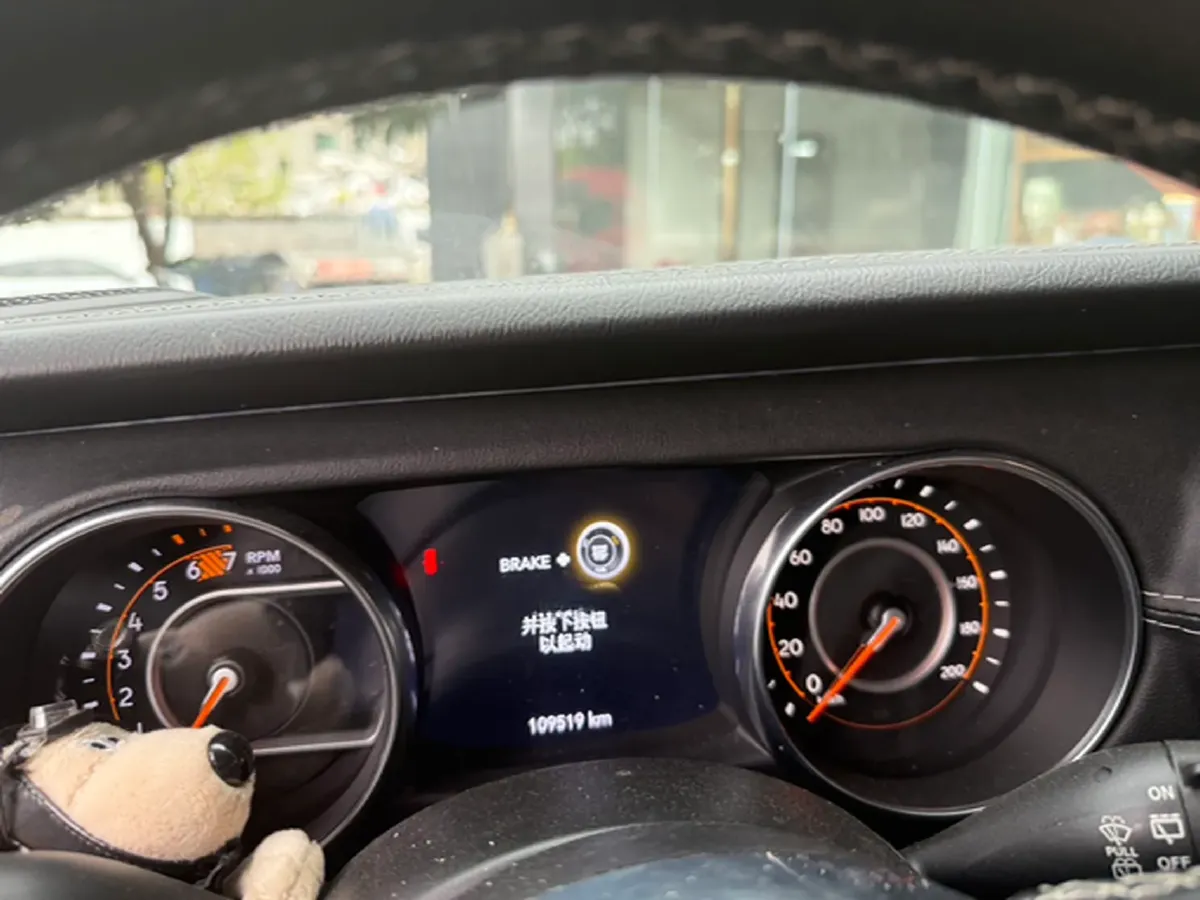 2021 Jeep Wrangler 2.0T 266HP L4 8AT,autocango,china used car exporter,china ev exporter,chinese used car exporter,chinese used ev exporter