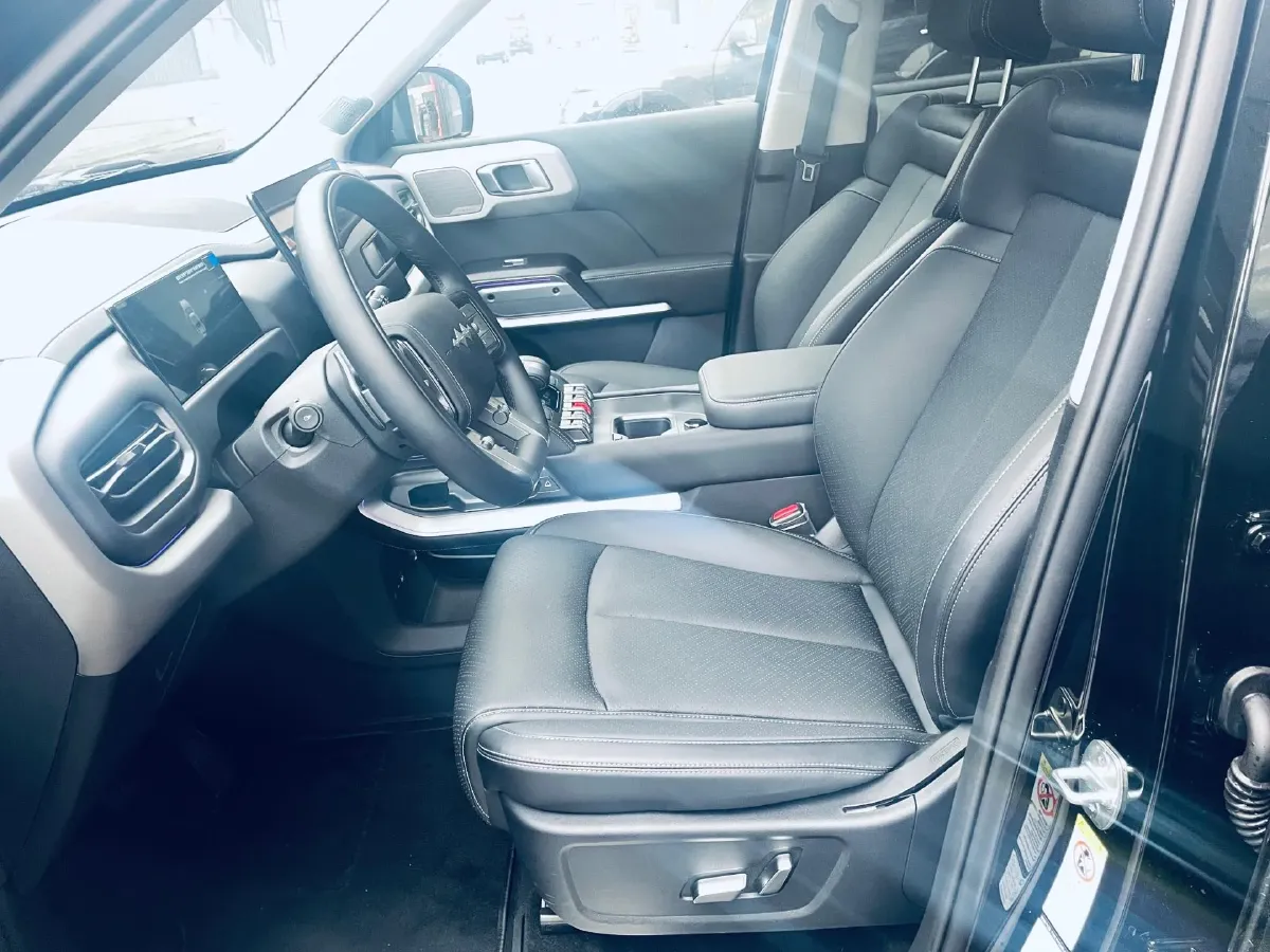 2025 FangChengBao Tai 3 BEV,autocango,china used car exporter,china ev exporter,chinese used car exporter,chinese used ev exporter