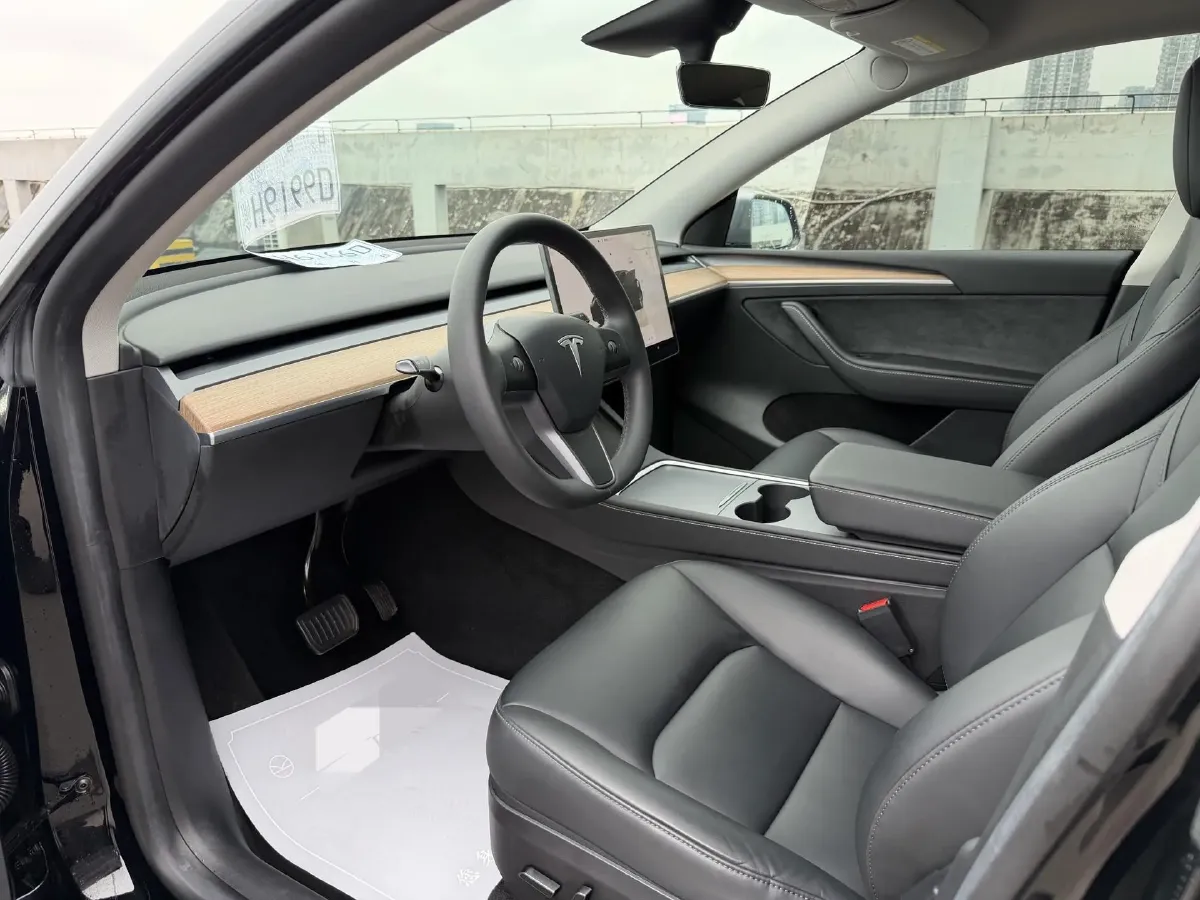 2022 Tesla Model Y BEV 60KWH,autocango,china used car exporter,china ev exporter,chinese used car exporter,chinese used ev exporter