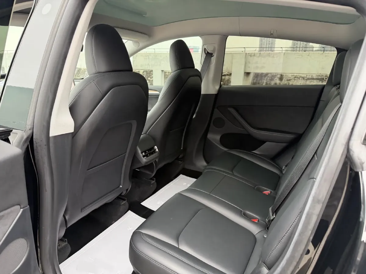 2022 Tesla Model Y BEV 60KWH,autocango,china used car exporter,china ev exporter,chinese used car exporter,chinese used ev exporter