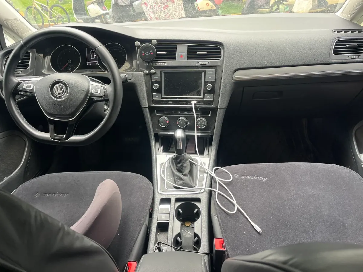 2018 Volkswagen Golf 1.6L 110HP L4 6AT,autocango,china used car exporter,china ev exporter,chinese used car exporter,chinese used ev exporter