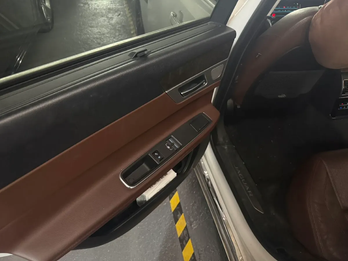 2018 Mercedes-Benz E Class 2.0T 184HP L4 9AT,autocango,china used car exporter,china ev exporter,chinese used car exporter,chinese used ev exporter