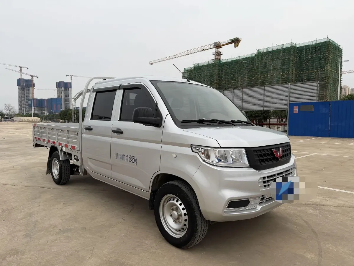 2023 WuLing RongGuang New Truck 1.5L 102HP L4 5MT,autocango,china used car exporter,china ev exporter,chinese used car exporter,chinese used ev exporter