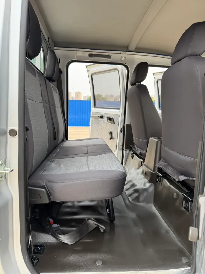 2023 WuLing RongGuang New Truck 1.5L 102HP L4 5MT,autocango,china used car exporter,china ev exporter,chinese used car exporter,chinese used ev exporter