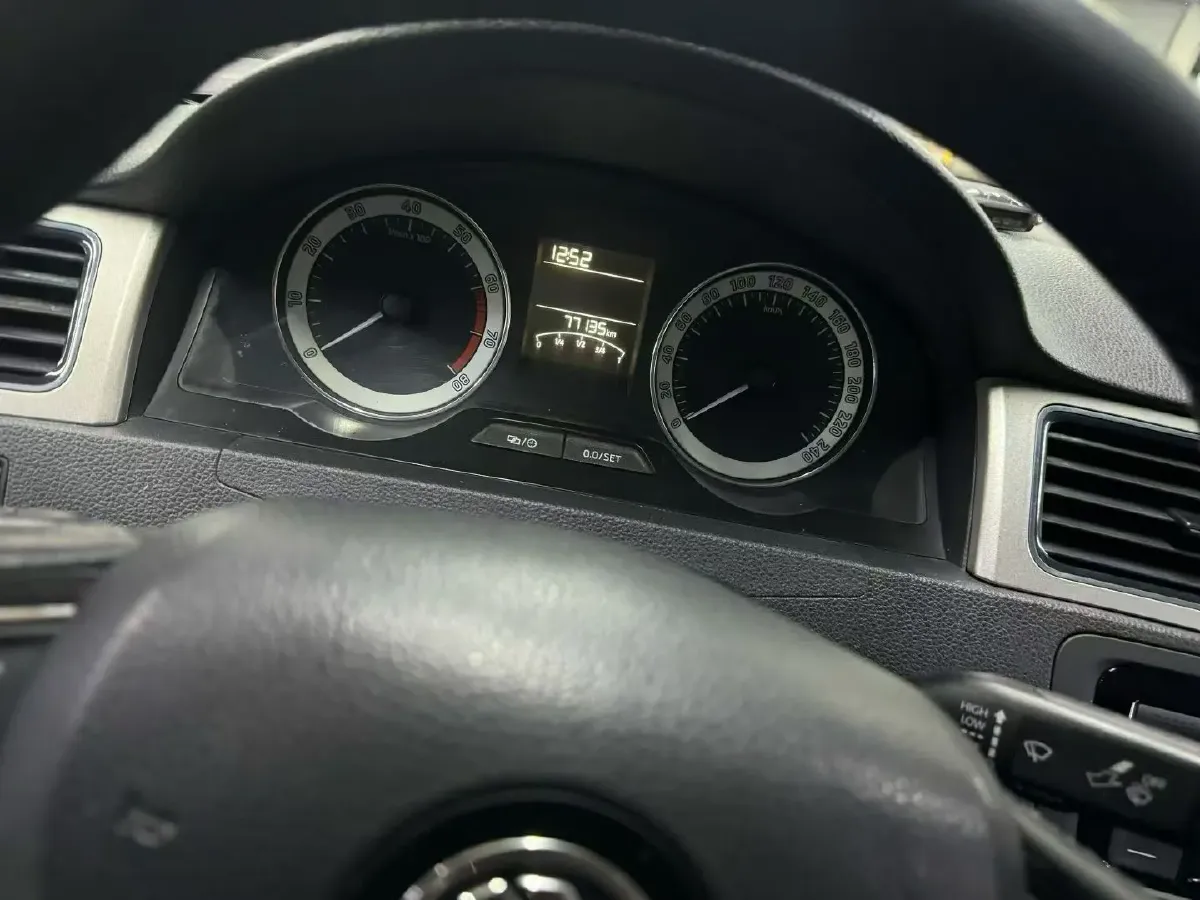 2019 SWM G01 1.5T 156HP L4 6MT,autocango,china used car exporter,china ev exporter,chinese used car exporter,chinese used ev exporter