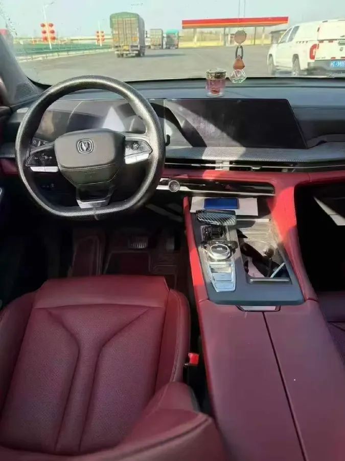 2022 ChangAn CS75 Plus 1.5T 188HP L4 8AT,autocango,china used car exporter,china ev exporter,chinese used car exporter,chinese used ev exporter