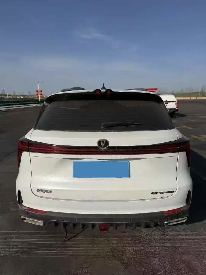 2022 ChangAn CS75 Plus 1.5T 188HP L4 8AT,autocango,china used car exporter,china ev exporter,chinese used car exporter,chinese used ev exporter