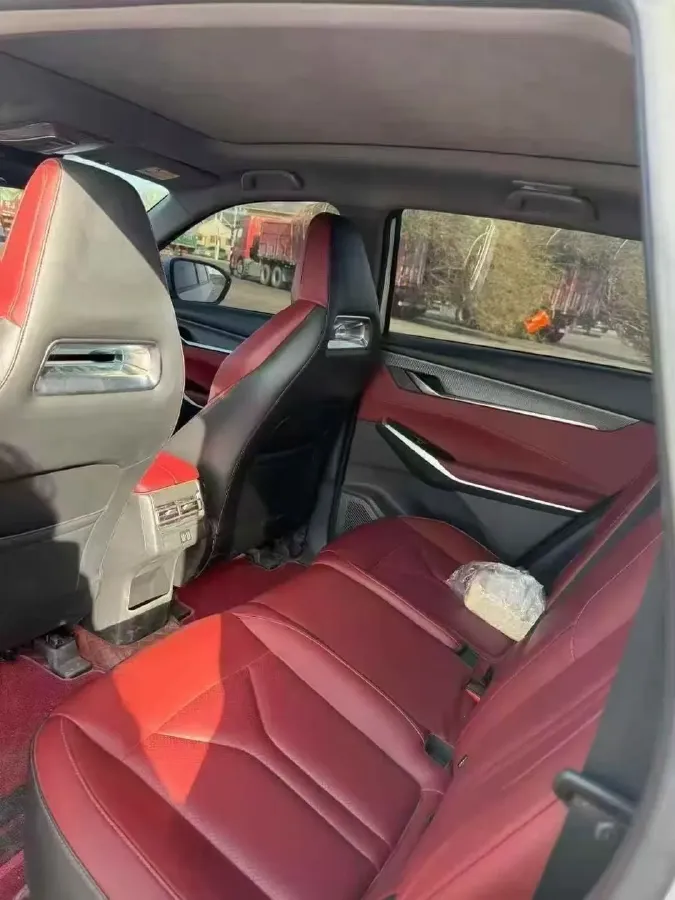 2022 ChangAn CS75 Plus 1.5T 188HP L4 8AT,autocango,china used car exporter,china ev exporter,chinese used car exporter,chinese used ev exporter