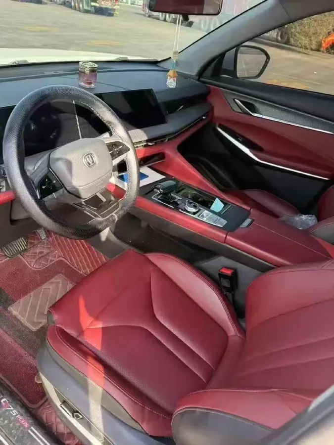 2022 ChangAn CS75 Plus 1.5T 188HP L4 8AT,autocango,china used car exporter,china ev exporter,chinese used car exporter,chinese used ev exporter