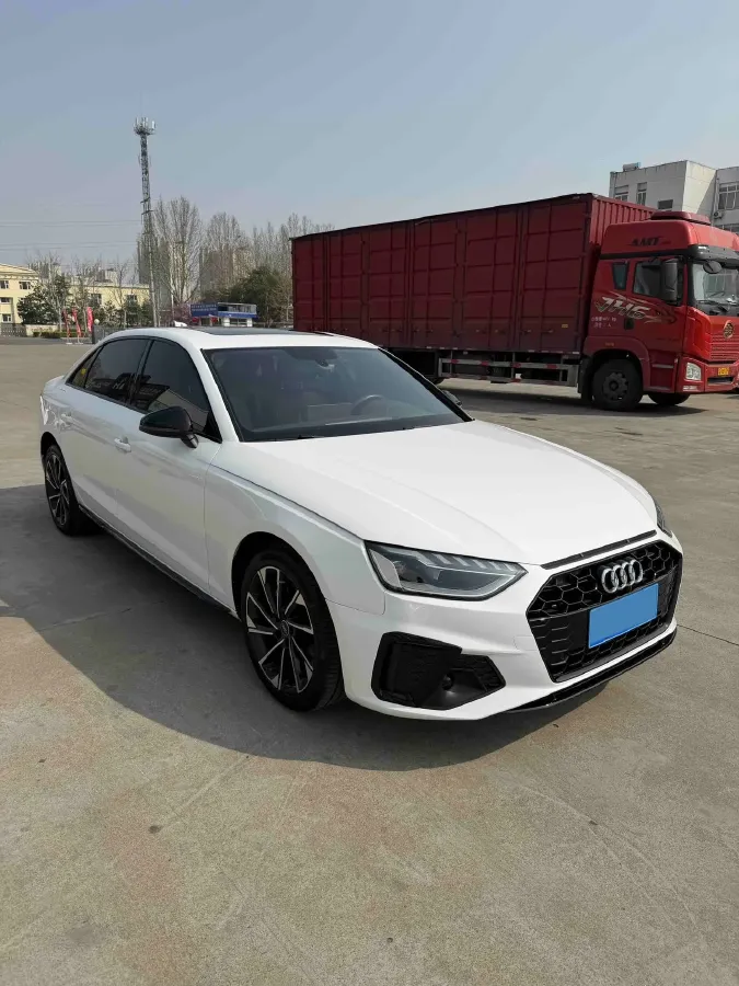 2023 Audi A4L 2.0T 190HP L4 7DCT,autocango,china used car exporter,china ev exporter,chinese used car exporter,chinese used ev exporter