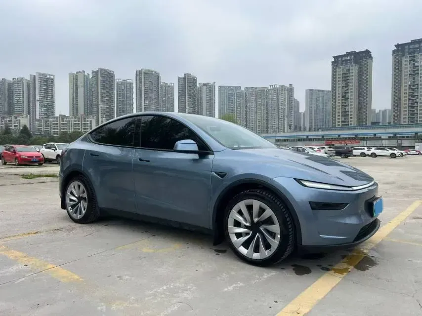2025 Tesla Model Y L BEV,autocango,china used car exporter,china ev exporter,chinese used car exporter,chinese used ev exporter