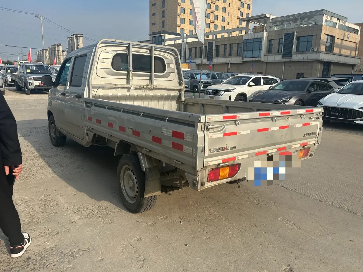 2021 WuLing ZhentTu 1.5L 99HP L4 5MT,autocango,china used car exporter,china ev exporter,chinese used car exporter,chinese used ev exporter