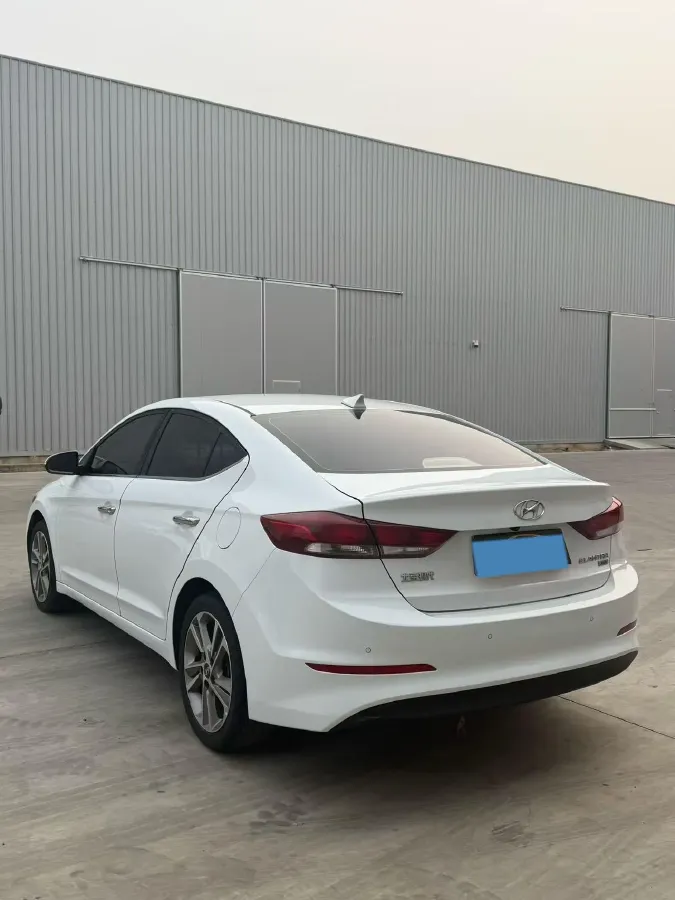2016 Hyundai Elantra 1.6L 130HP L4 6AT,autocango,china used car exporter,china ev exporter,chinese used car exporter,chinese used ev exporter