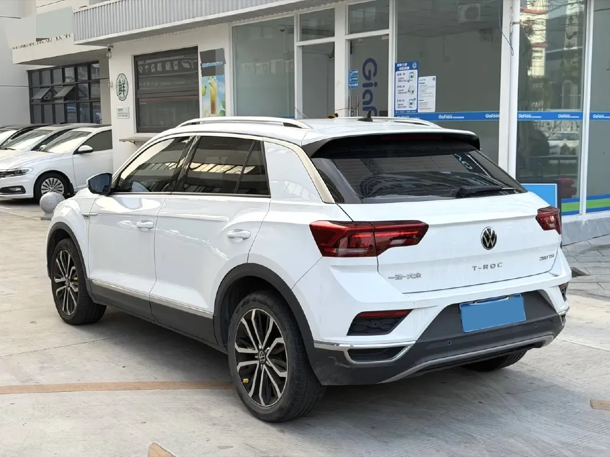 2022 Volkswagen T-Roc 1.4T 150HP L4 7DCT,autocango,china used car exporter,china ev exporter,chinese used car exporter,chinese used ev exporter