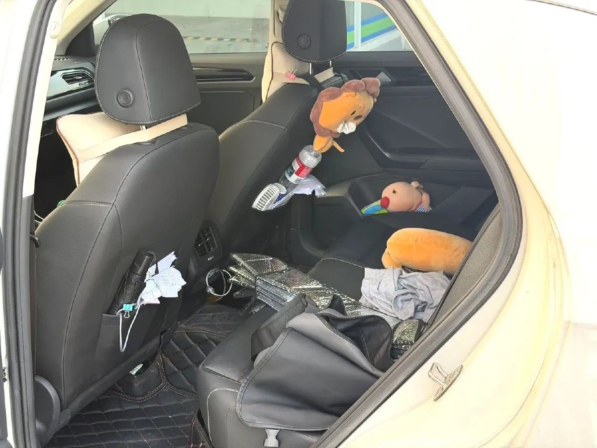 2022 Volkswagen T-Roc 1.4T 150HP L4 7DCT,autocango,china used car exporter,china ev exporter,chinese used car exporter,chinese used ev exporter