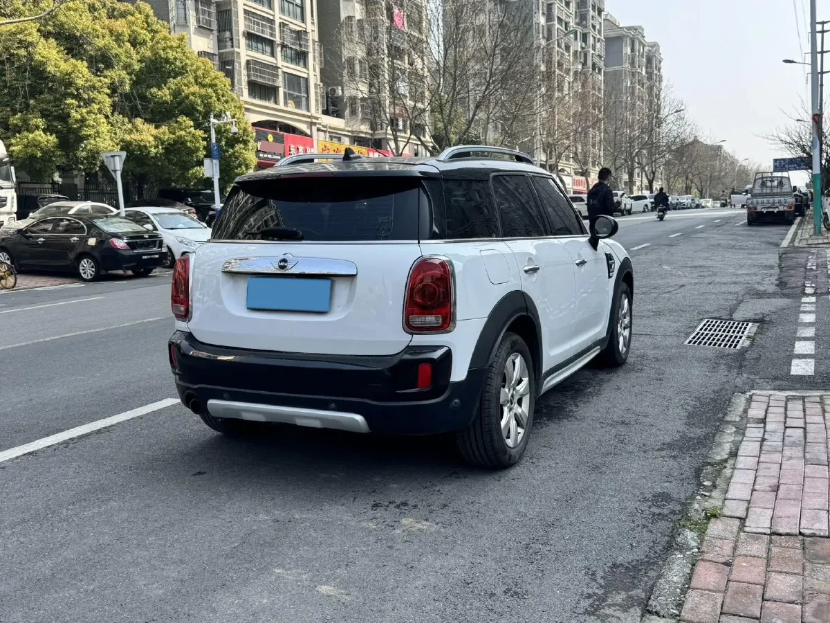 2017 MINI COUNTRYMAN 1.5T 136HP L3 6AT,autocango,china used car exporter,china ev exporter,chinese used car exporter,chinese used ev exporter