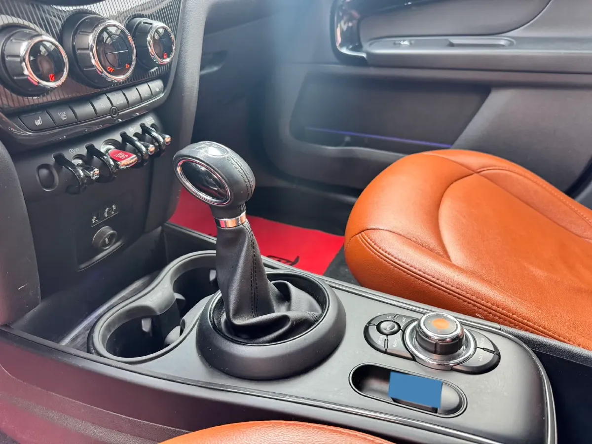 2017 MINI COUNTRYMAN 1.5T 136HP L3 6AT,autocango,china used car exporter,china ev exporter,chinese used car exporter,chinese used ev exporter