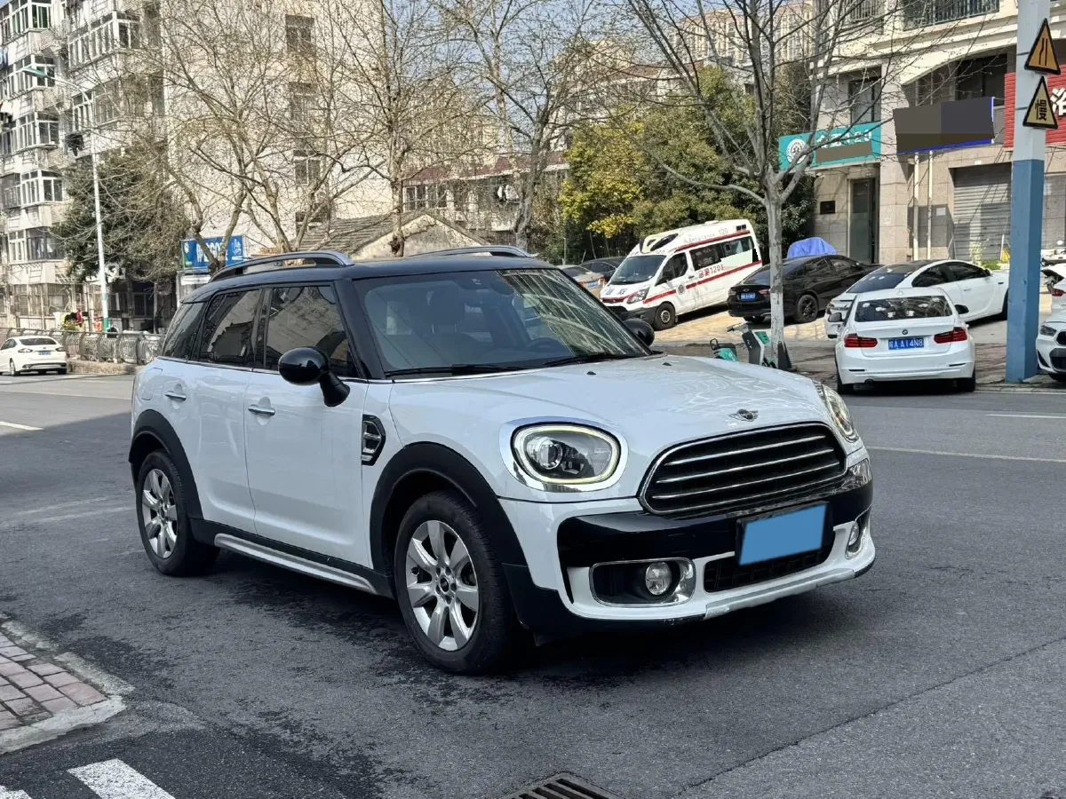 2017 MINI COUNTRYMAN 1.5T 136HP L3 6AT,autocango,china used car exporter,china ev exporter,chinese used car exporter,chinese used ev exporter