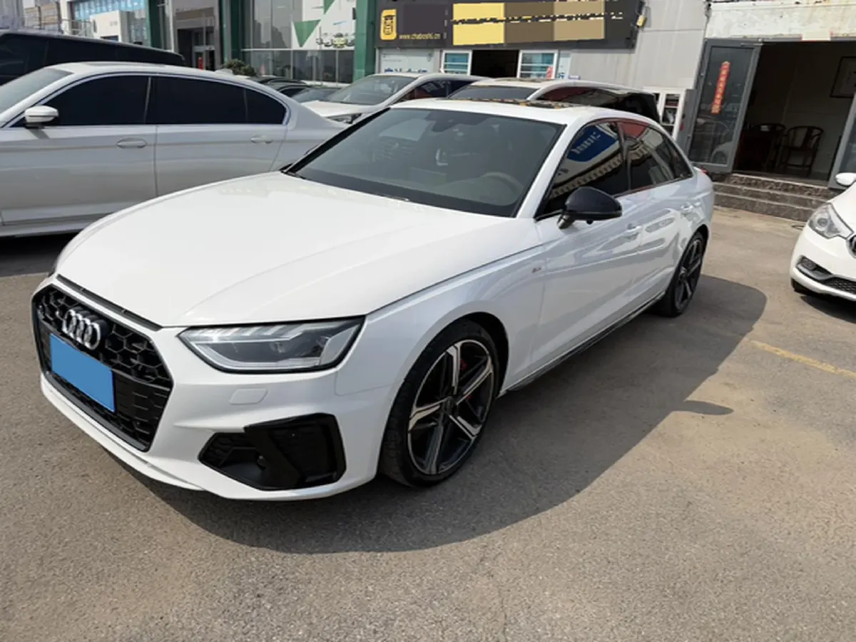 2023 Audi A4L 2.0T 245HP L4 7DCT,autocango,china used car exporter,china ev exporter,chinese used car exporter,chinese used ev exporter