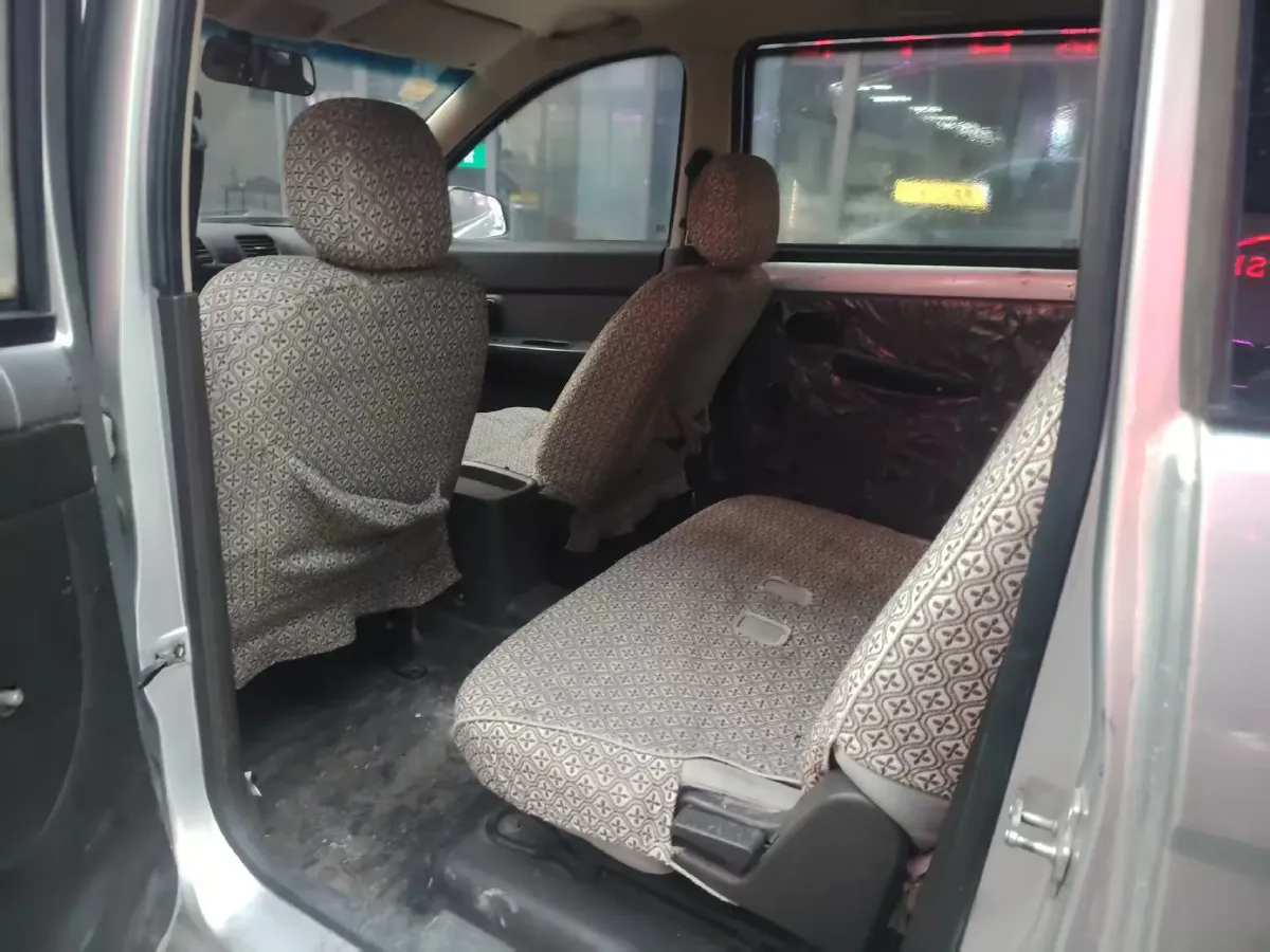 2018 WuLing HongGuang 1.2L 82HP L4 5MT,autocango,china used car exporter,china ev exporter,chinese used car exporter,chinese used ev exporter