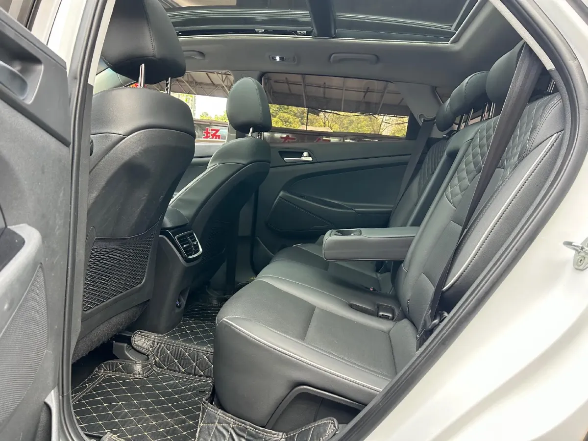 2020 Hyundai Tucson 1.6T 177HP L4 7DCT,autocango,china used car exporter,china ev exporter,chinese used car exporter,chinese used ev exporter