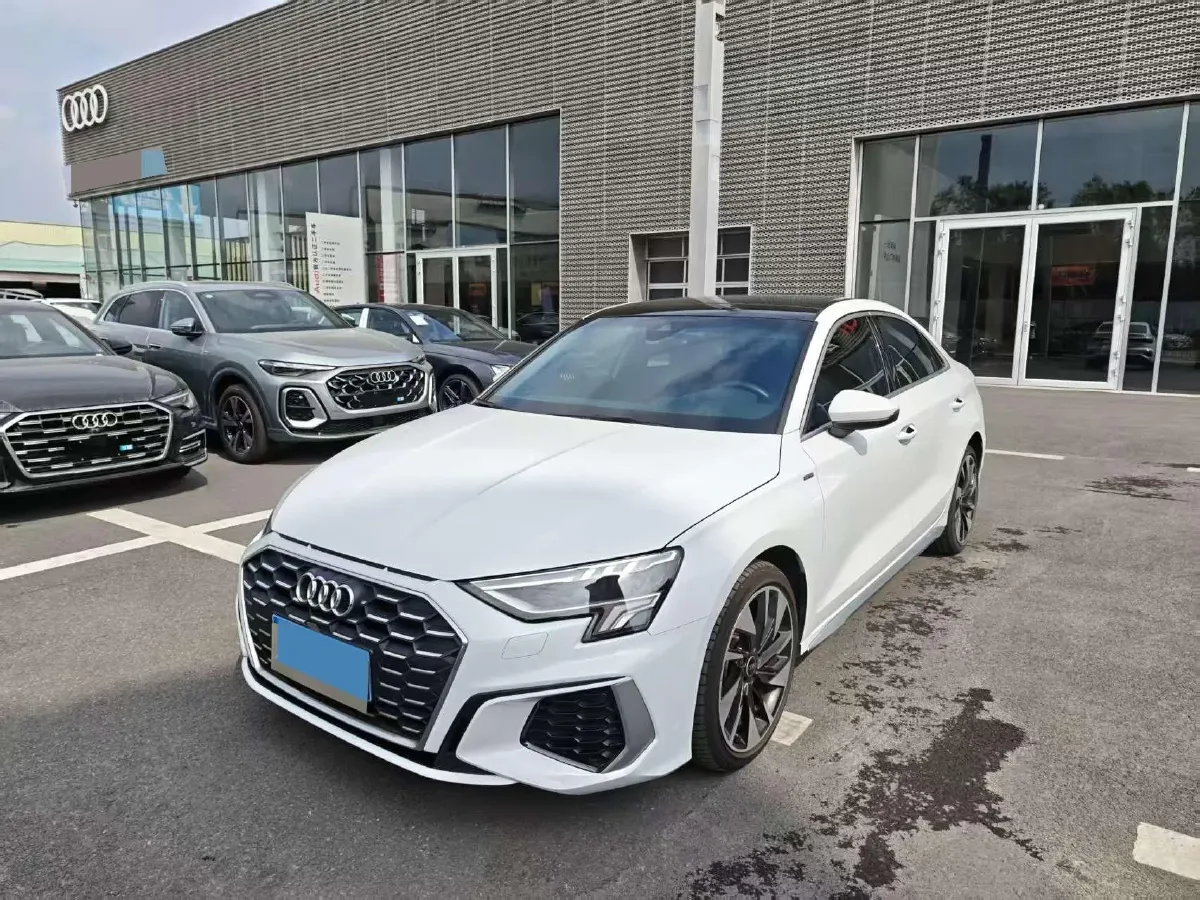 2022 Audi A3 1.4T 150HP L4 7DCT,autocango,china used car exporter,china ev exporter,chinese used car exporter,chinese used ev exporter