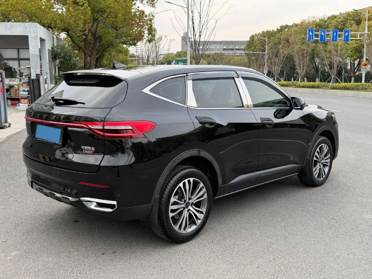 2020 Haval F7 2.0T 224HP L4 7DCT,autocango,china used car exporter,china ev exporter,chinese used car exporter,chinese used ev exporter