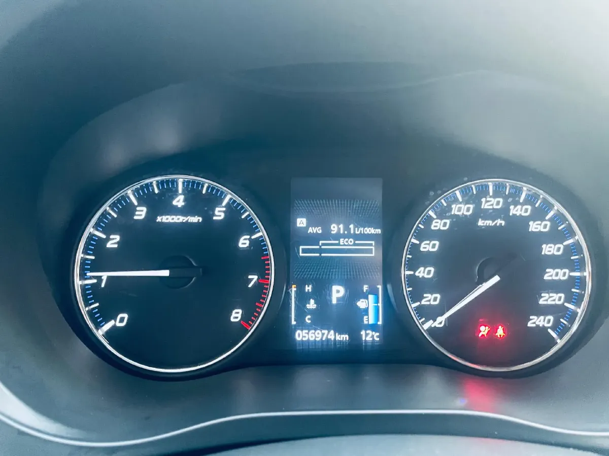 2019 Mitsubishi Outlander 2.0L 166HP L4 CVT,autocango,china used car exporter,china ev exporter,chinese used car exporter,chinese used ev exporter