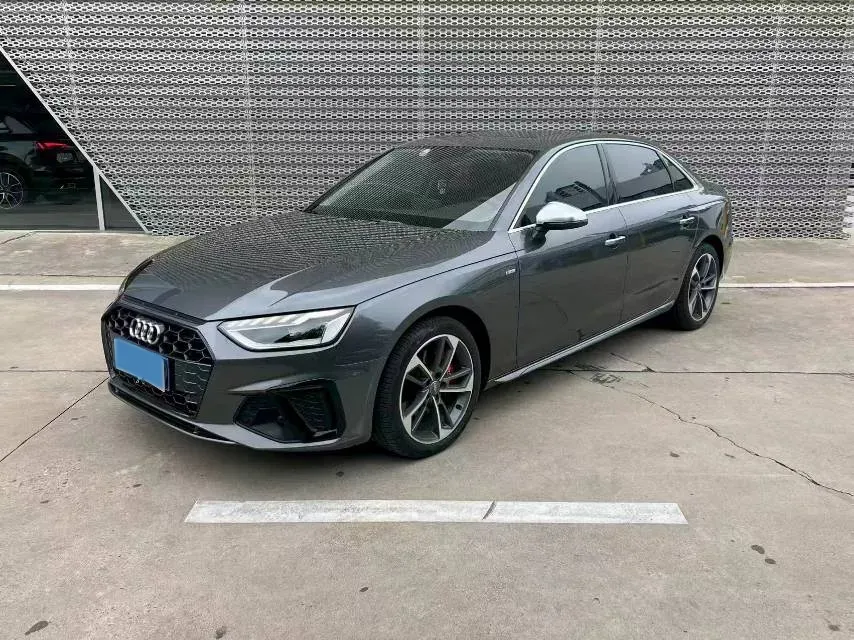 2024 Audi A4L 2.0T 190HP L4 7DCT,autocango,china used car exporter,china ev exporter,chinese used car exporter,chinese used ev exporter