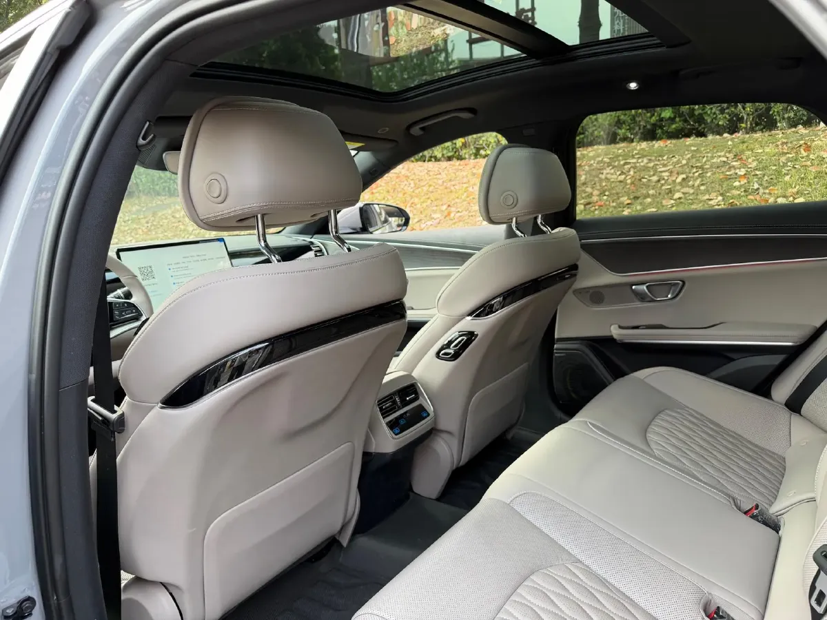 2025 BYD Han 1.5T 156HP L4 E-CVT PHEV,autocango,china used car exporter,china ev exporter,chinese used car exporter,chinese used ev exporter